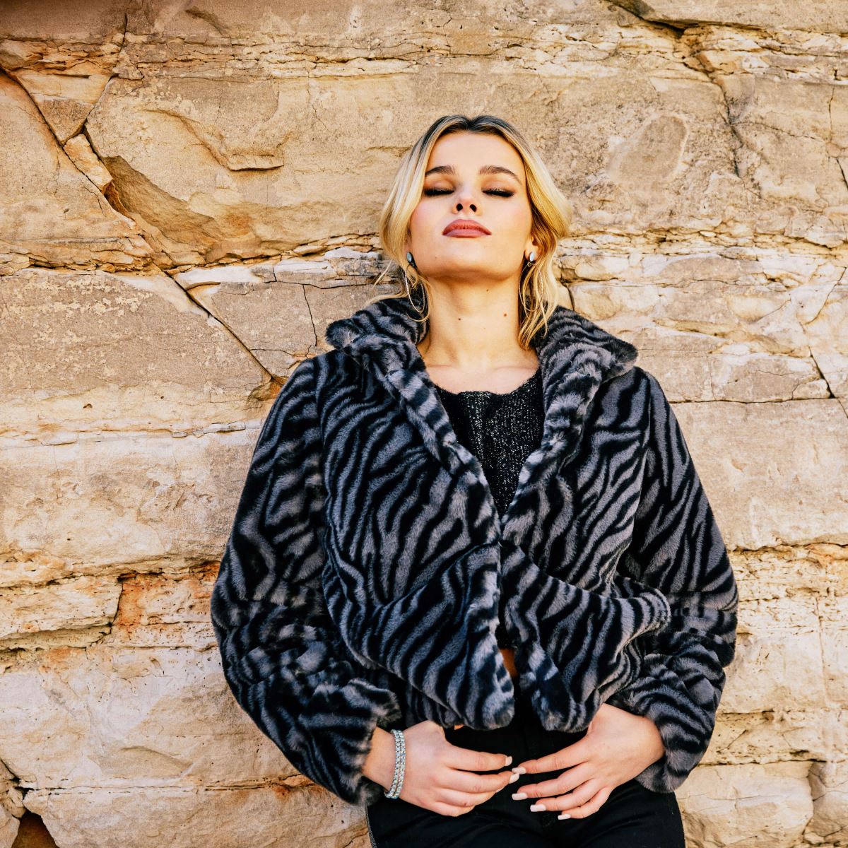 blast Ariat city ​​girl fuskpälsjacka svart kvinnor F04843514