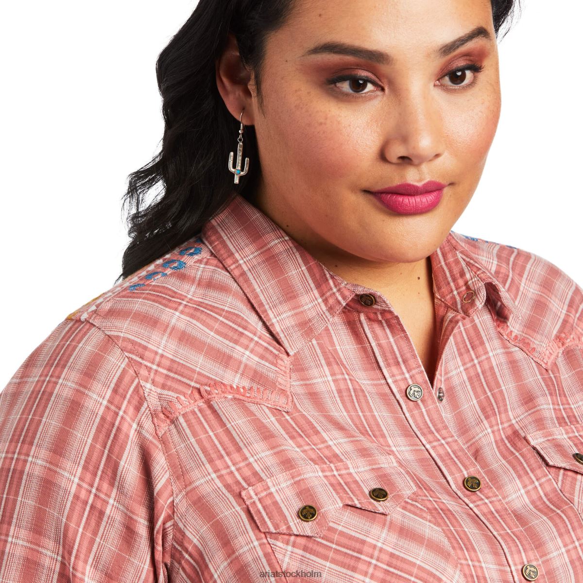 blast Ariat äkta antik thunderbird skjorta antik rubipläd kvinnor F04843209