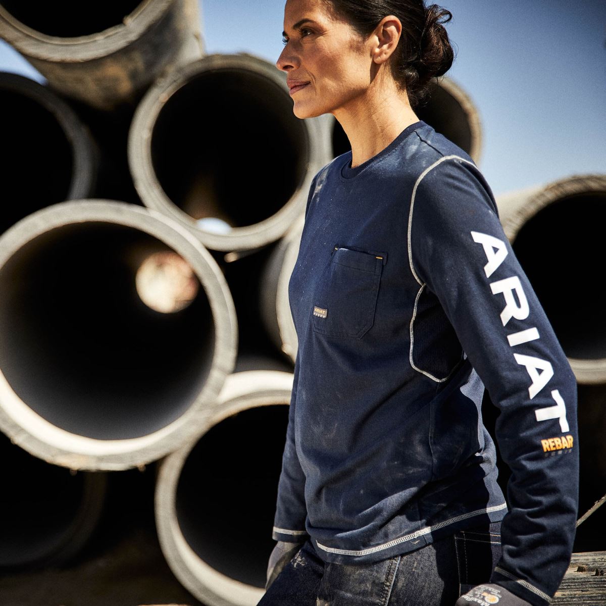 blast Ariat T-shirt med logotyp för armeringsjärn Marin kvinnor F04842861