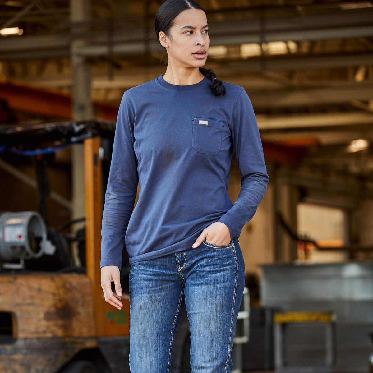 blast Ariat armeringsjärn workman usa logotyp t-shirt humör indigo kvinnor F04843258