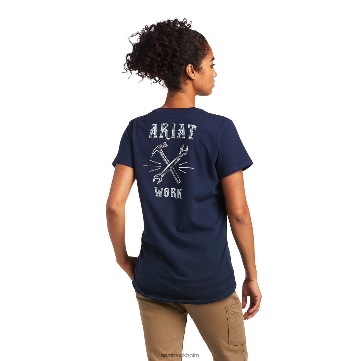 blast Ariat stark skiftnyckel grafisk t-shirt i armeringsjärn i bomull marinförmörkelse kvinnor F04842954