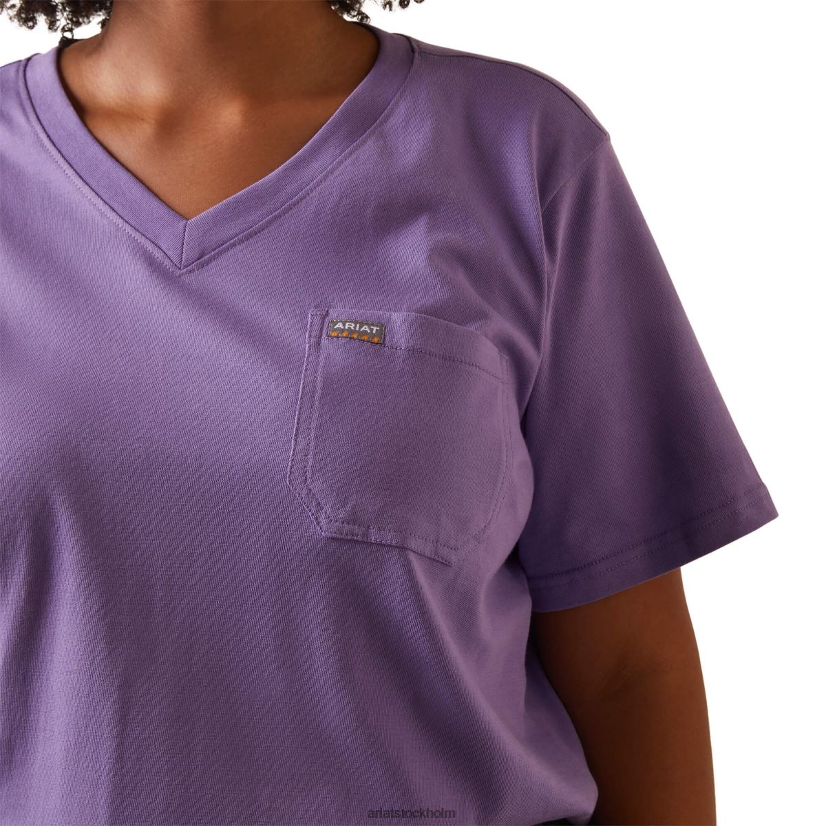 blast Ariat stark v-ringad topp i bomullsarmeringsjärn paisley lila kvinnor F04842877