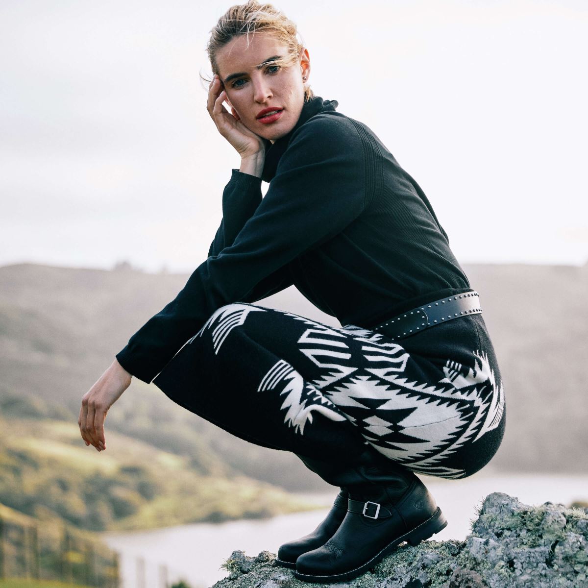 blast Ariat Lexi tröja svart kvinnor F04843327