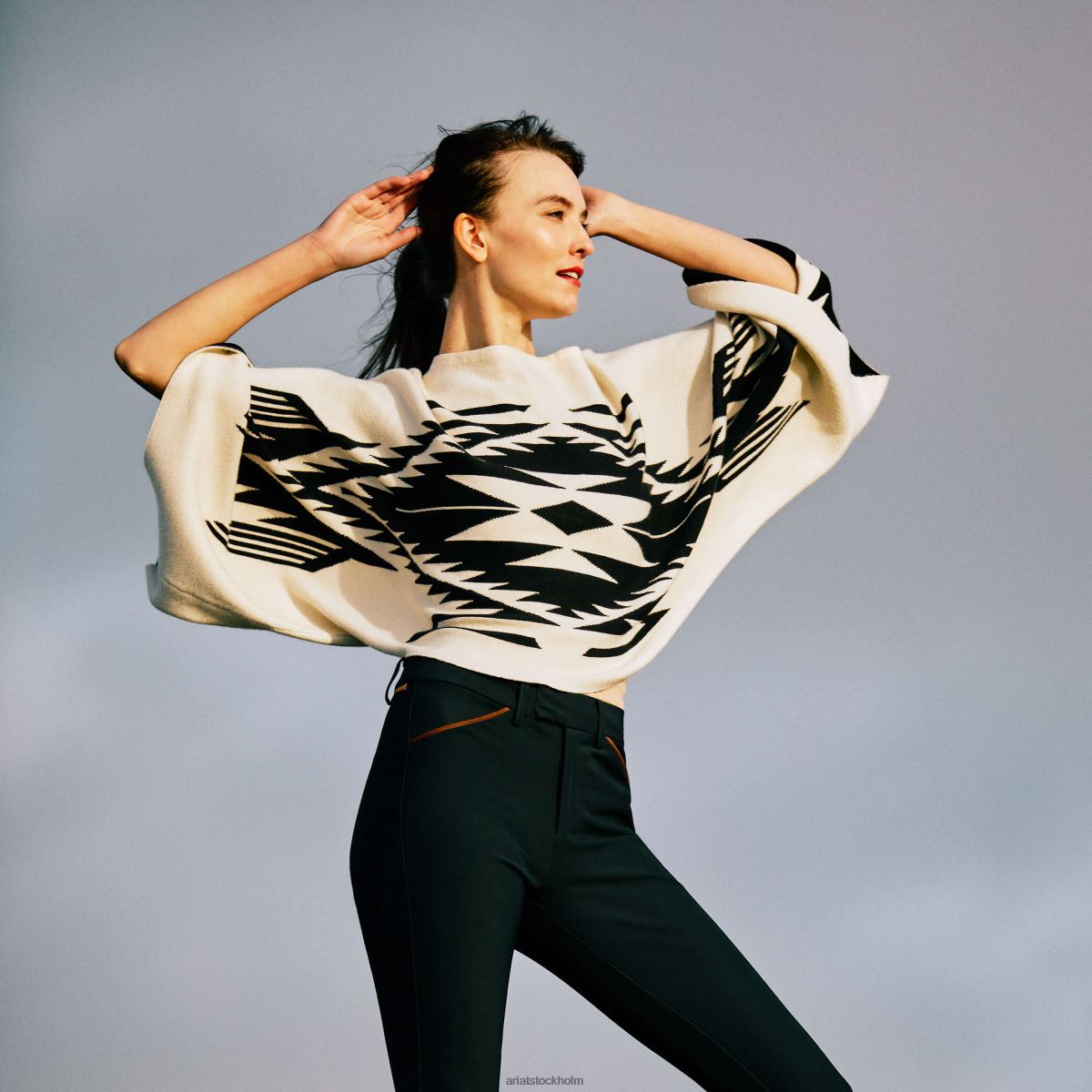 blast Ariat intarsia tröja chimayo poncho smörkräm/blk kvinnor F04843314