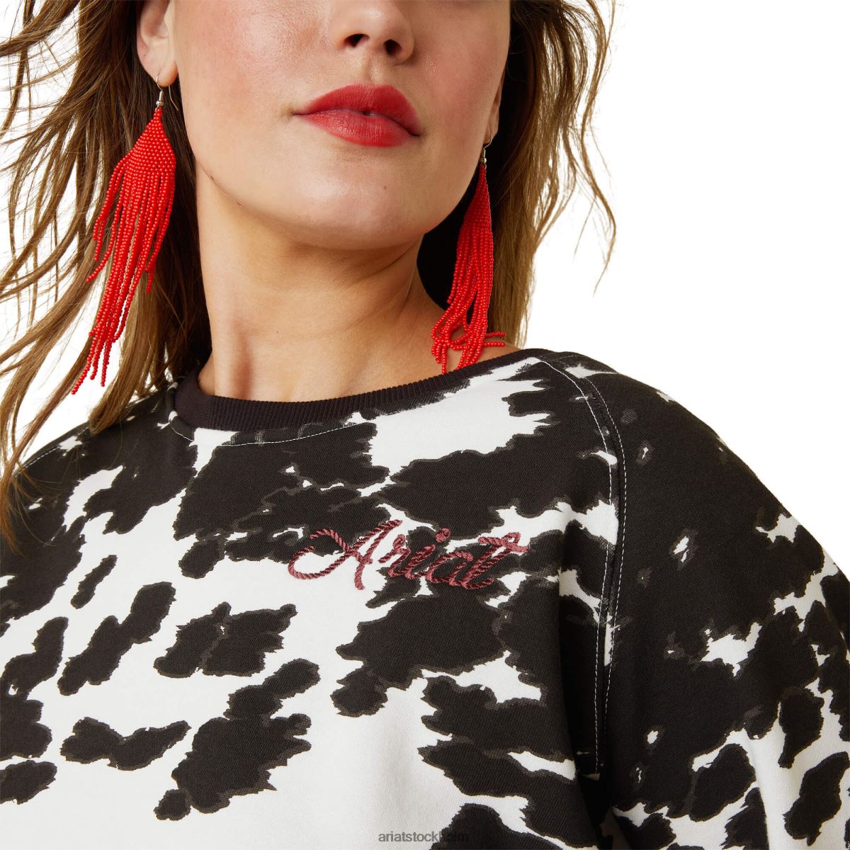 blast Ariat äkta hide crew sweatshirt holstein ko-tryck kvinnor F04843330