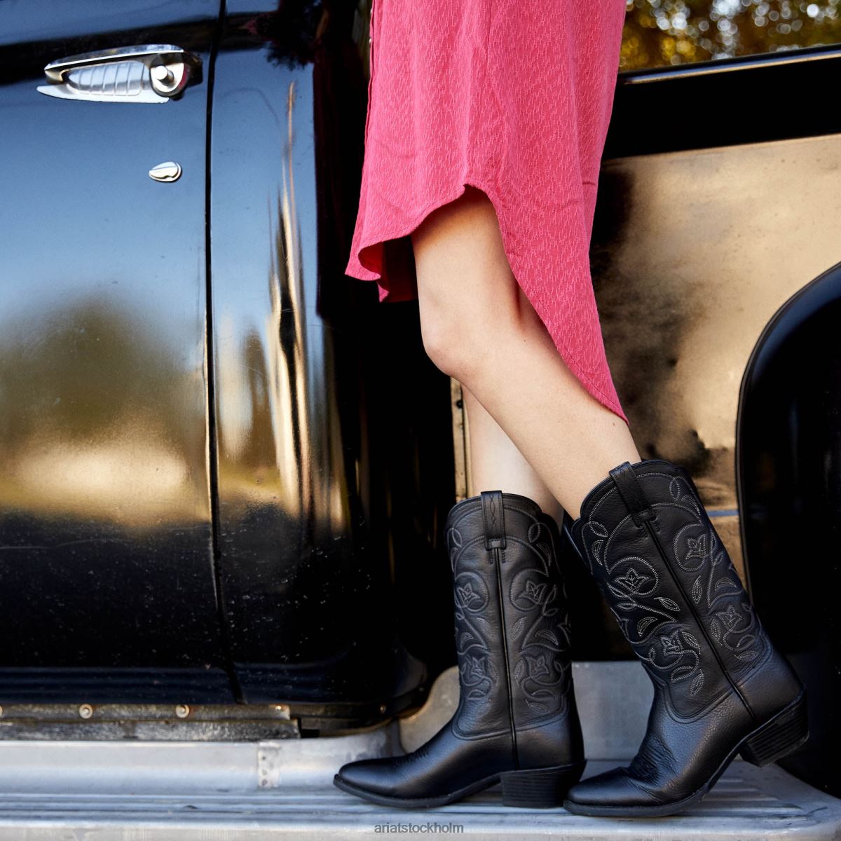 Skodon Ariat heritage r toe westernstövel svart deertan kvinnor F04842067