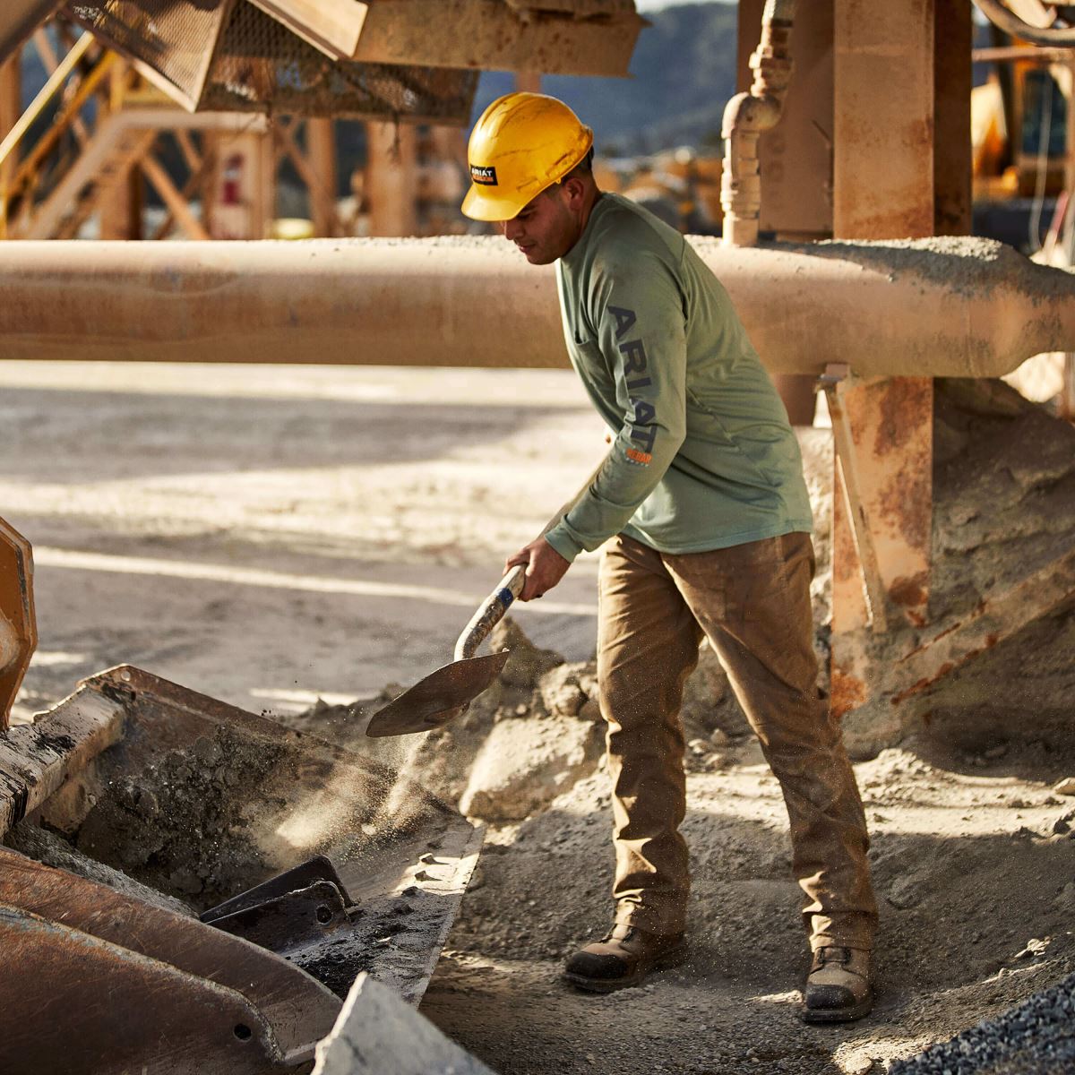 bottnar Ariat armeringsjärn m4 låg resp durastretch tillverkad tuff staplingsbar byxa med raka ben fält khaki män F0484529