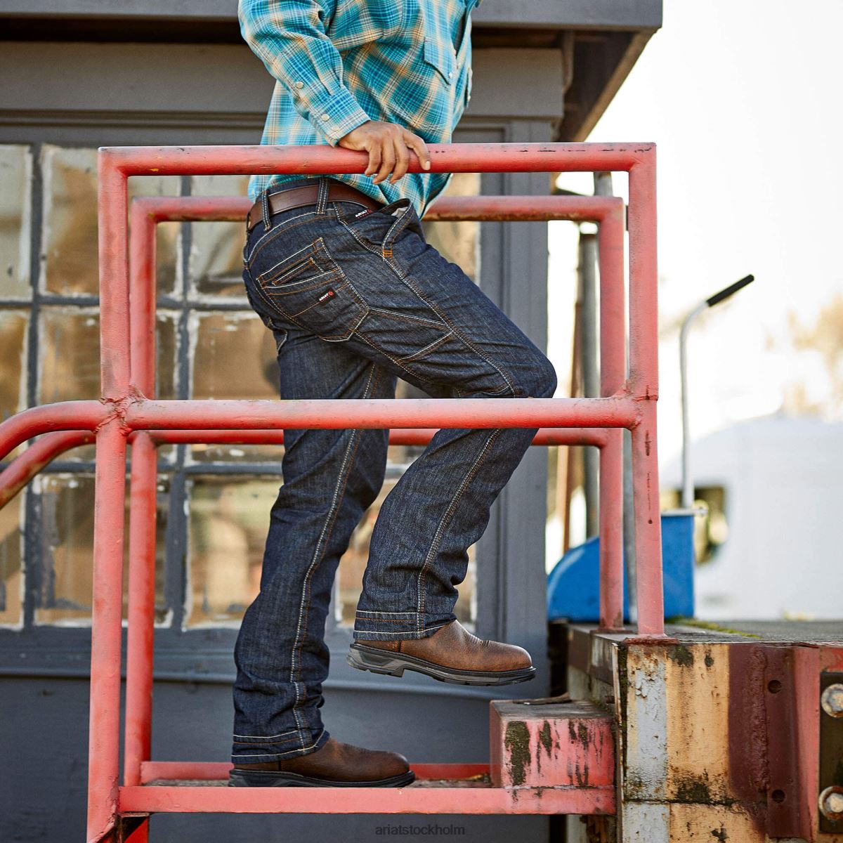 bottnar Ariat fr m4 avslappnad stretch duralight arbetshäst stapelbar jean med raka ben mörk tvätt/sköljning män F04841714