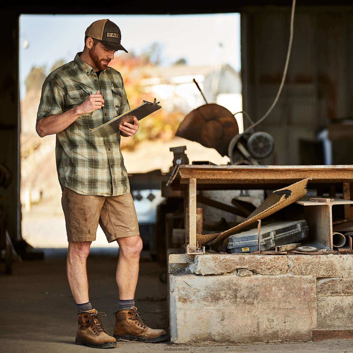 bottnar Ariat armeringsjärn durastretch gjort tuff kort fält khaki män F0484532